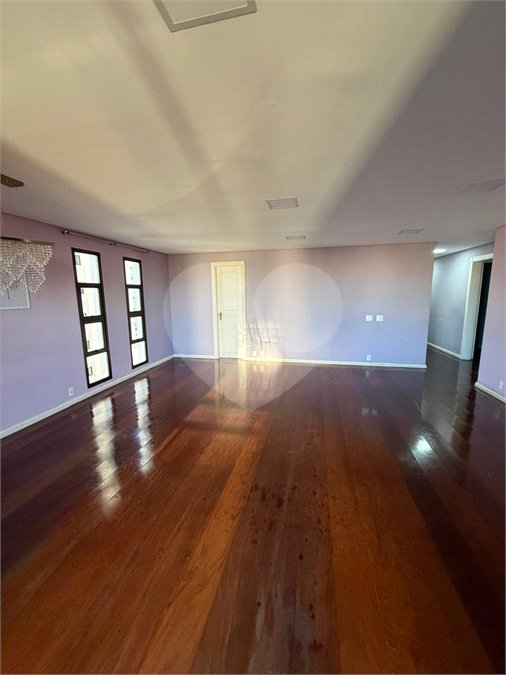 Apartamento à venda com 3 quartos, sendo 1 suíte, em Vila Guilherme, São Paulo, SP