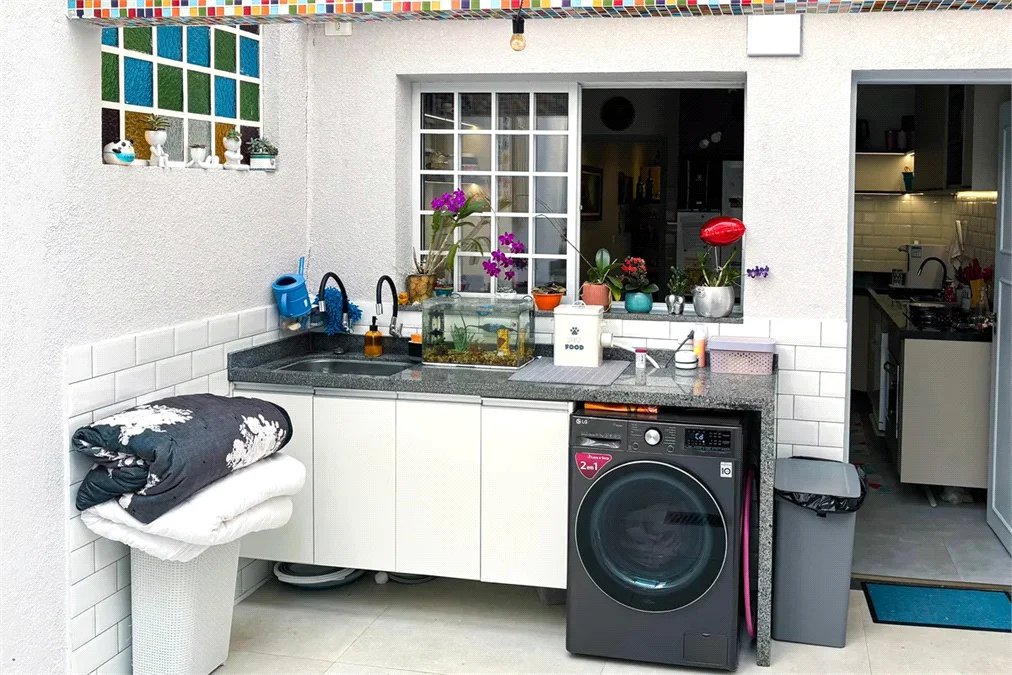 Casa à venda com 2 quartos, sendo 2 suítes, em Morumbi, São Paulo - SP