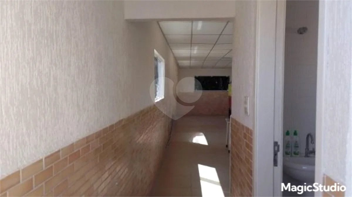 Casa com 400m², 2 dormitórios, 2 vagas de garagem, à venda na Vila Matilde.