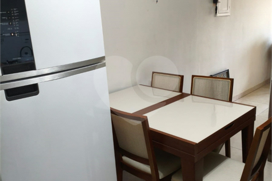 Sobrado à venda com 2 quartos em Vila Guedes, São Paulo, SP
