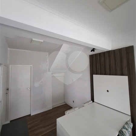 Casa à venda com 6 quartos, sendo 1 suíte,  em Vila Vitória, Mogi das Cruzes, SP