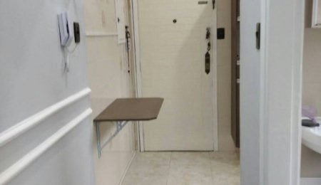 Sala Living à Venda no Centro de São Vicente | A 1 Quadra da Praia do Gonzaguinha