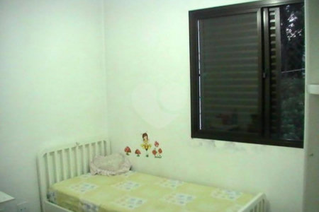 Apartamento à venda com 3 quartos, sendo 1 suíte,  em Jardim das Vertentes, São Paulo, SP