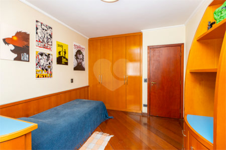 Casa à venda com 5 quartos, sendo 3 suítes,  no condomínio Residencial Morumbi, São Paulo - SP