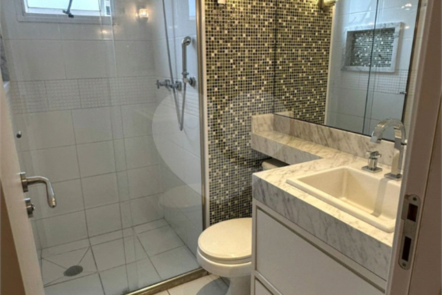 Apartamento à venda com 3 quartos, sendo 1 suíte, em Morumbi, São Paulo, SP