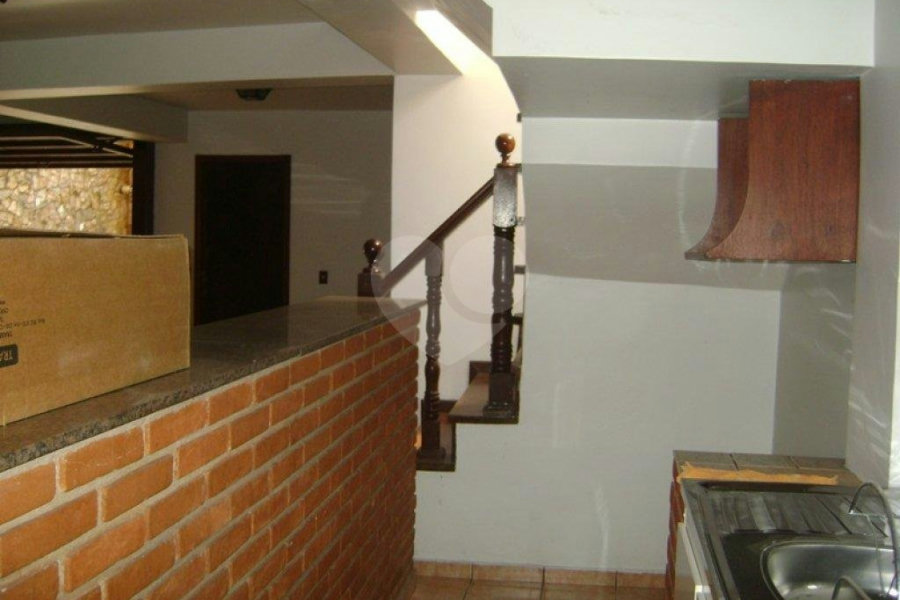 Sobrado à venda com 3 suítes em Vila Irmãos Arnoni, São Paulo, SP