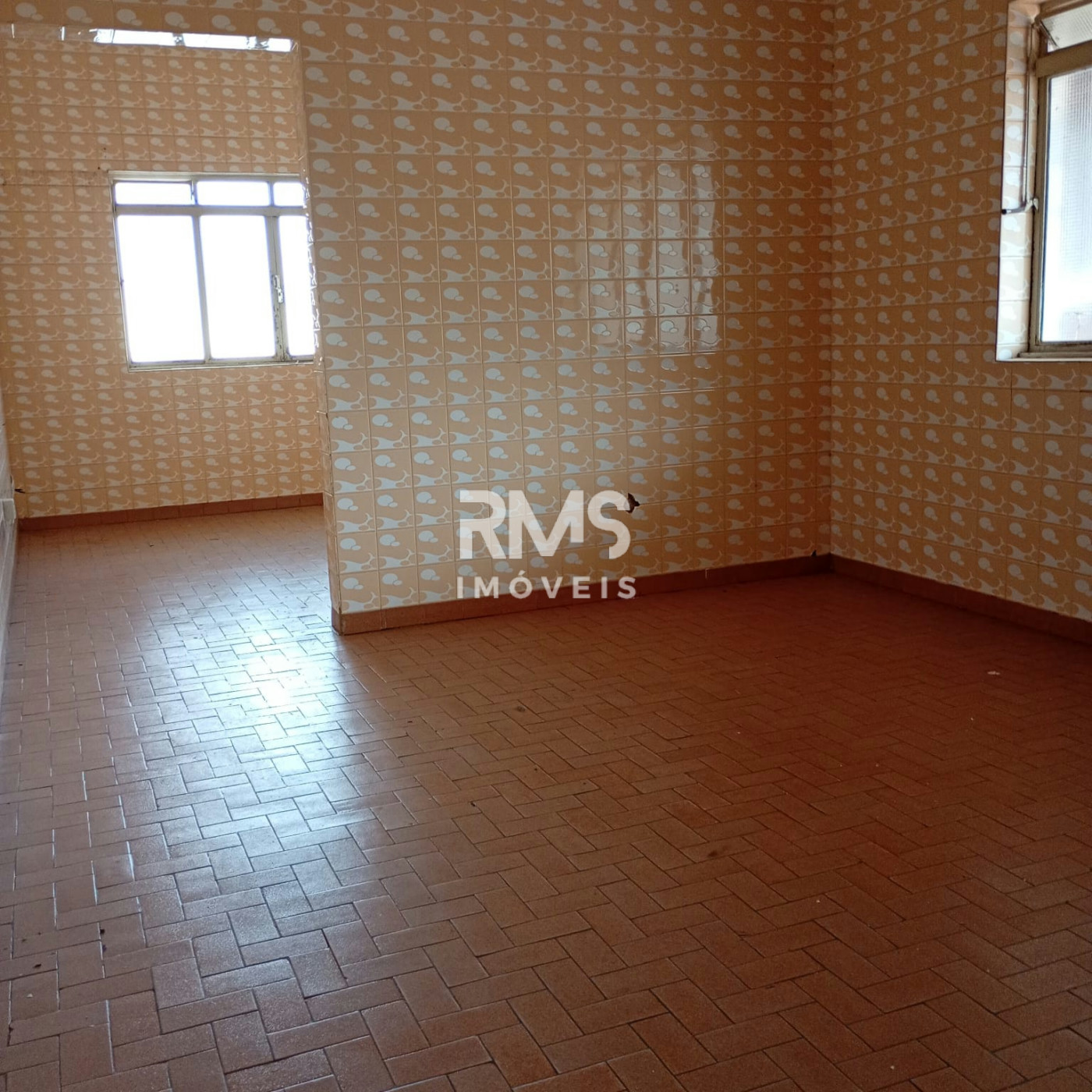 Casa à venda ou para alugar com 3 quartos, sendo 1 suíte,  no Centro, Angatuba, SP