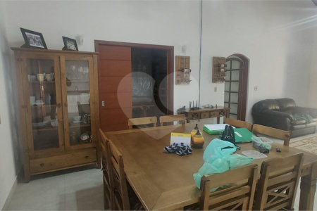 Chácara à venda com 3 quartos, sendo 1 suíte,  no Centro, Nazaré Paulista, SP