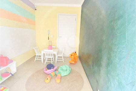 Apartamento à venda com 2 quartos em Vila Zat, São Paulo, SP