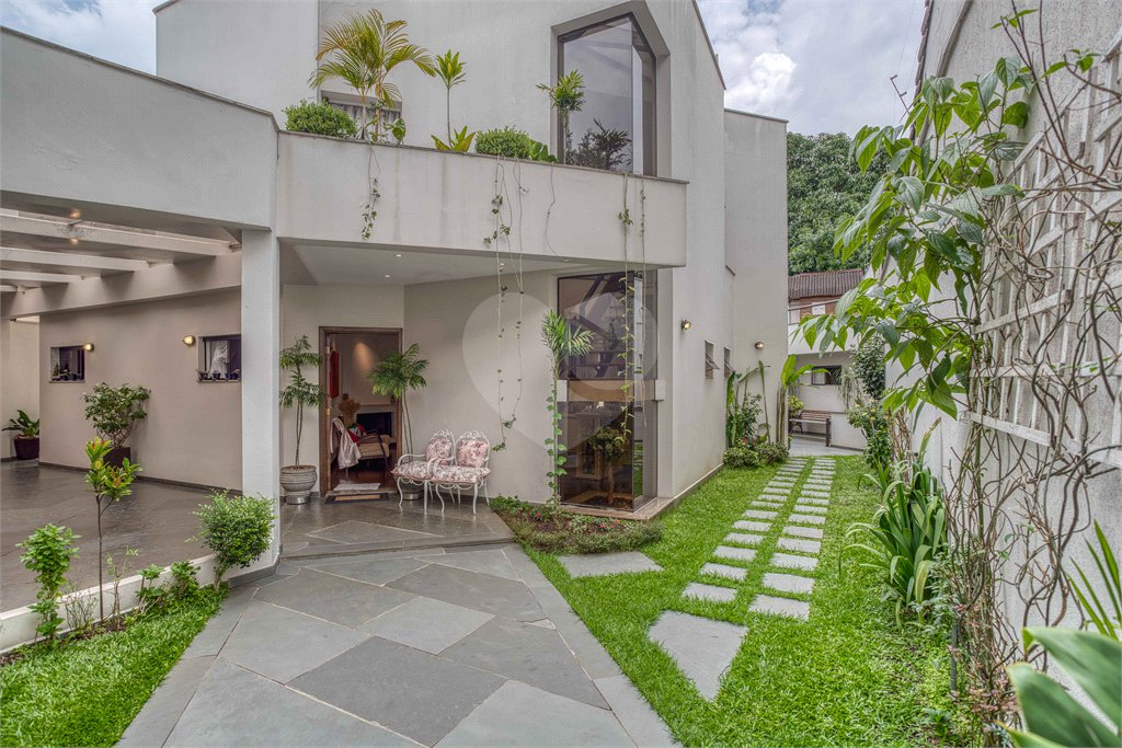 Sobrado à venda com 3 quartos, sendo 2 suítes, em City Campo Grande, São Paulo, SP