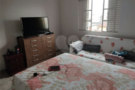 Sobrado à venda com 3 quartos em Vila Medeiros, São Paulo, SP