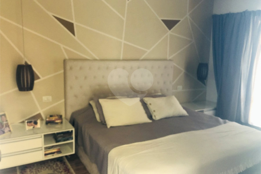 Sobrado à venda com 3 quartos, sendo 1 suíte, em Jardim Peri, São Paulo, SP
