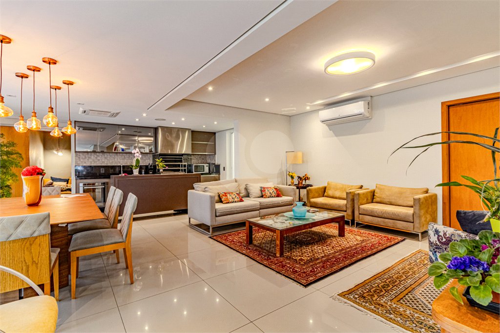 Apartamento à venda com 3 suítes em Alto da Lapa, São Paulo, SP