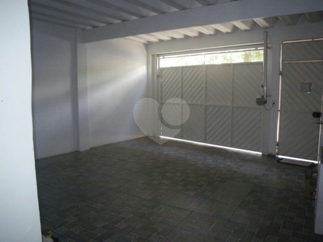 Sobrado à venda com 3 quartos, sendo 1 suíte,  em Chácara Santo Antônio, São Paulo, SP