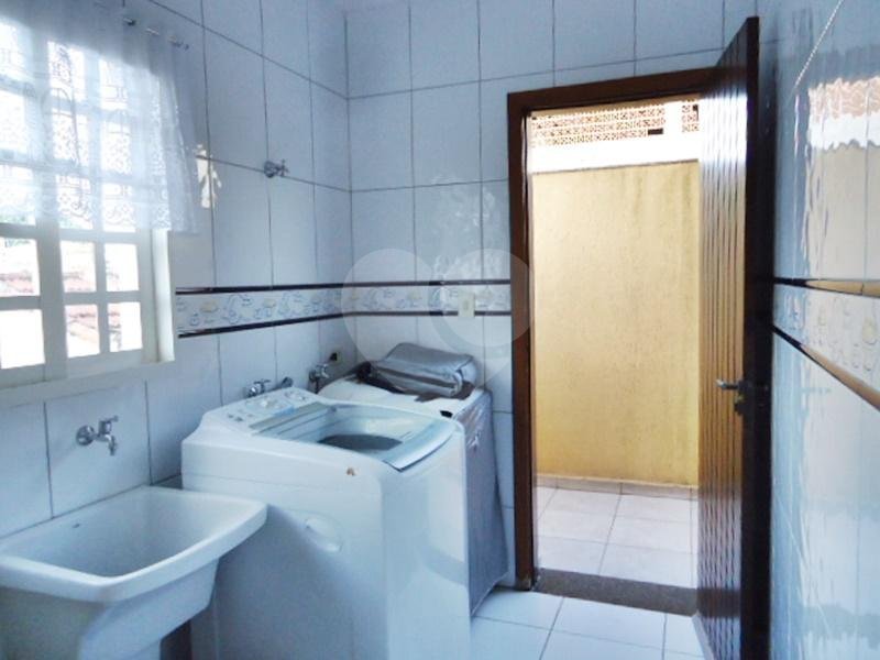 Sobrado à venda com 3 quartos, sendo 1 suíte, em Vila Constança, São Paulo, SP