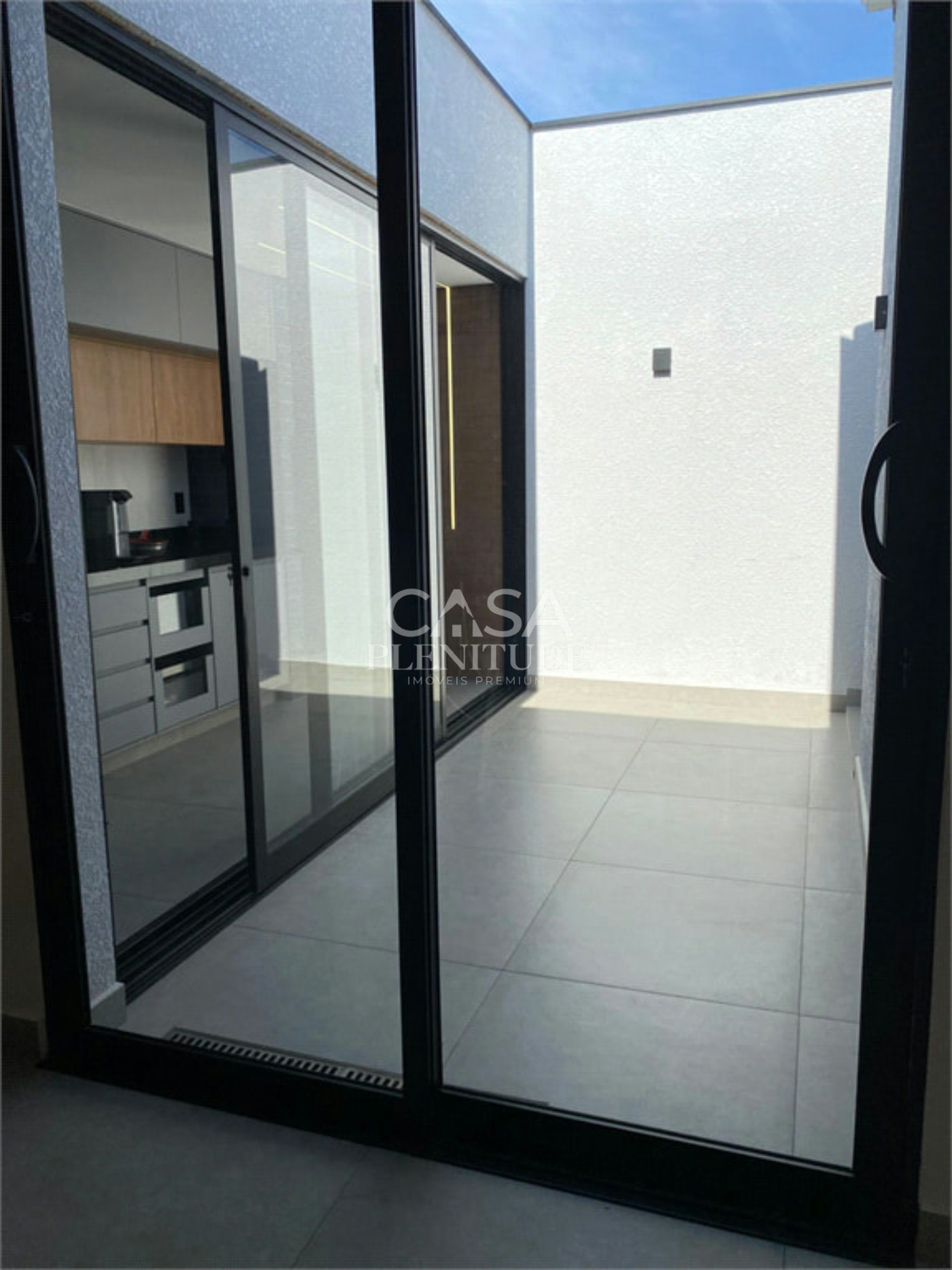 Casa em condomínio à venda com 2 quartos, sendo 1 suíte,  em Conjunto Habitacional Júlio de Mesquita Filho, Sorocaba, SP