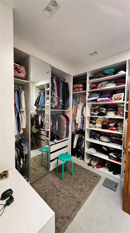Casa à venda com 3 quartos, sendo 1 suíte, no condomínio Jardim Vale do Lago, Sorocaba - SP