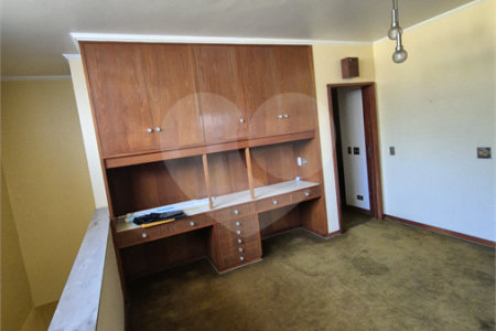Casa à venda com 4 quartos, sendo 1 suíte, no Centro, Mogi das Cruzes, SP