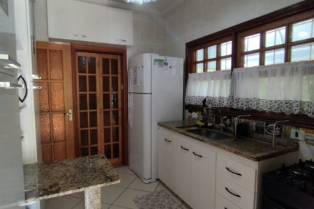 Casa à venda com 3 quartos, sendo 1 suíte, no condomínio Outeiro Das Flores, Itupeva - SP