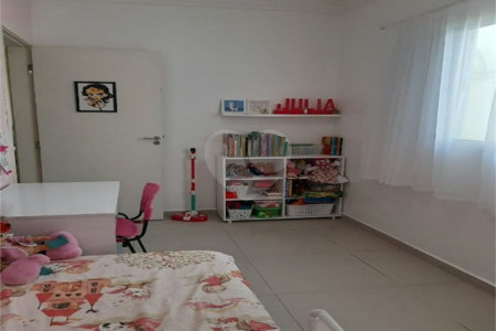 Casa à venda com 3 quartos, sendo 1 suíte, no condomínio Horto Florestal II, Sorocaba - SP