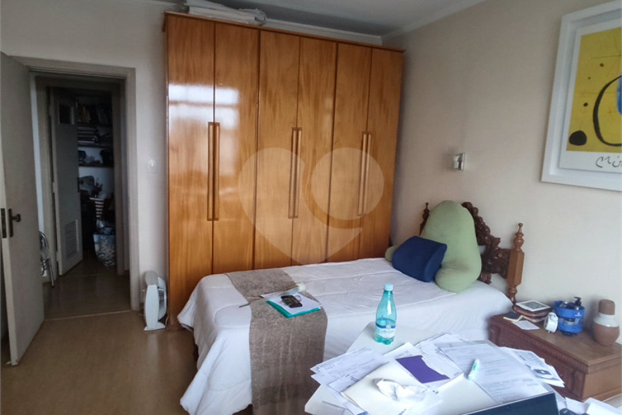 Apartamento à venda com 4 quartos, sendo 1 suíte,  em Santana, São Paulo, SP