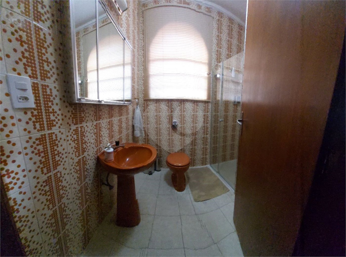 Sobrado à venda com 3 quartos, sendo 1 suíte, em Tremembé, São Paulo, SP
