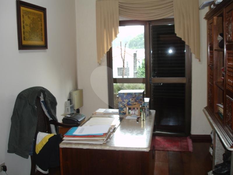 Casa à venda com 4 quartos, sendo 2 suítes, em Aclimação, São Paulo, SP