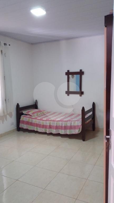 Casa à venda com 4 quartos, sendo 1 suíte,  em Jardim Helga, São Paulo, SP