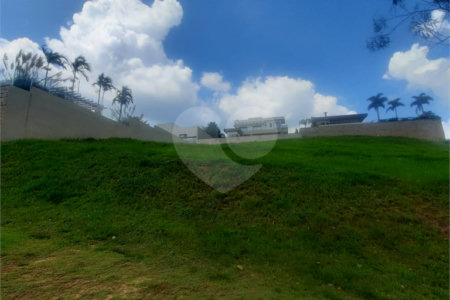 Terreno à venda no condomínio Campos de Toscana, Vinhedo - SP