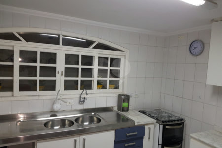 Sobrado à venda com 3 quartos, sendo 1 suíte, em Jardim Caravelas, São Paulo, SP