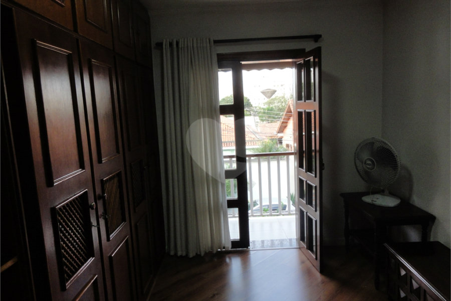 Sobrado à venda com 4 quartos, sendo 2 suítes,  em Mandaqui, São Paulo, SP