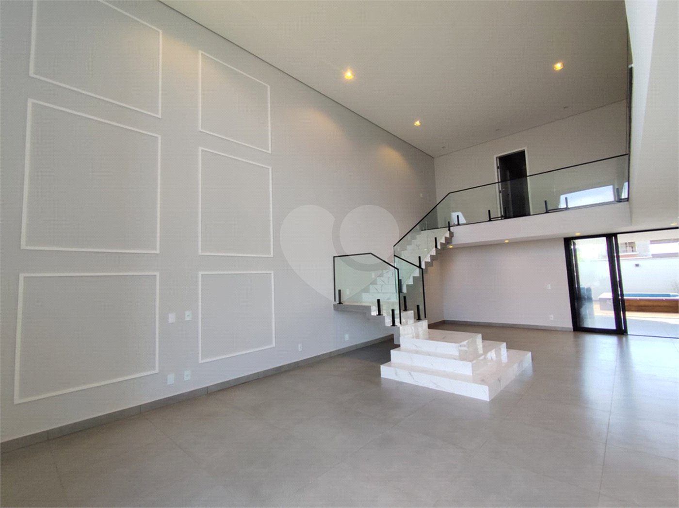 Casa à venda com 4 quartos, sendo 3 suítes,  no condomínio Residencial Golden Ville, Itapetininga - SP