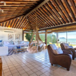 Casa em condomínio à venda com 6 quartos, sendo 5 suítes,  em Praia Rasa, Armação dos Búzios, RJ