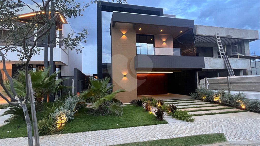 Casa à venda com 5 suítes no condomínio Florais do Parque, Cuiabá - MT