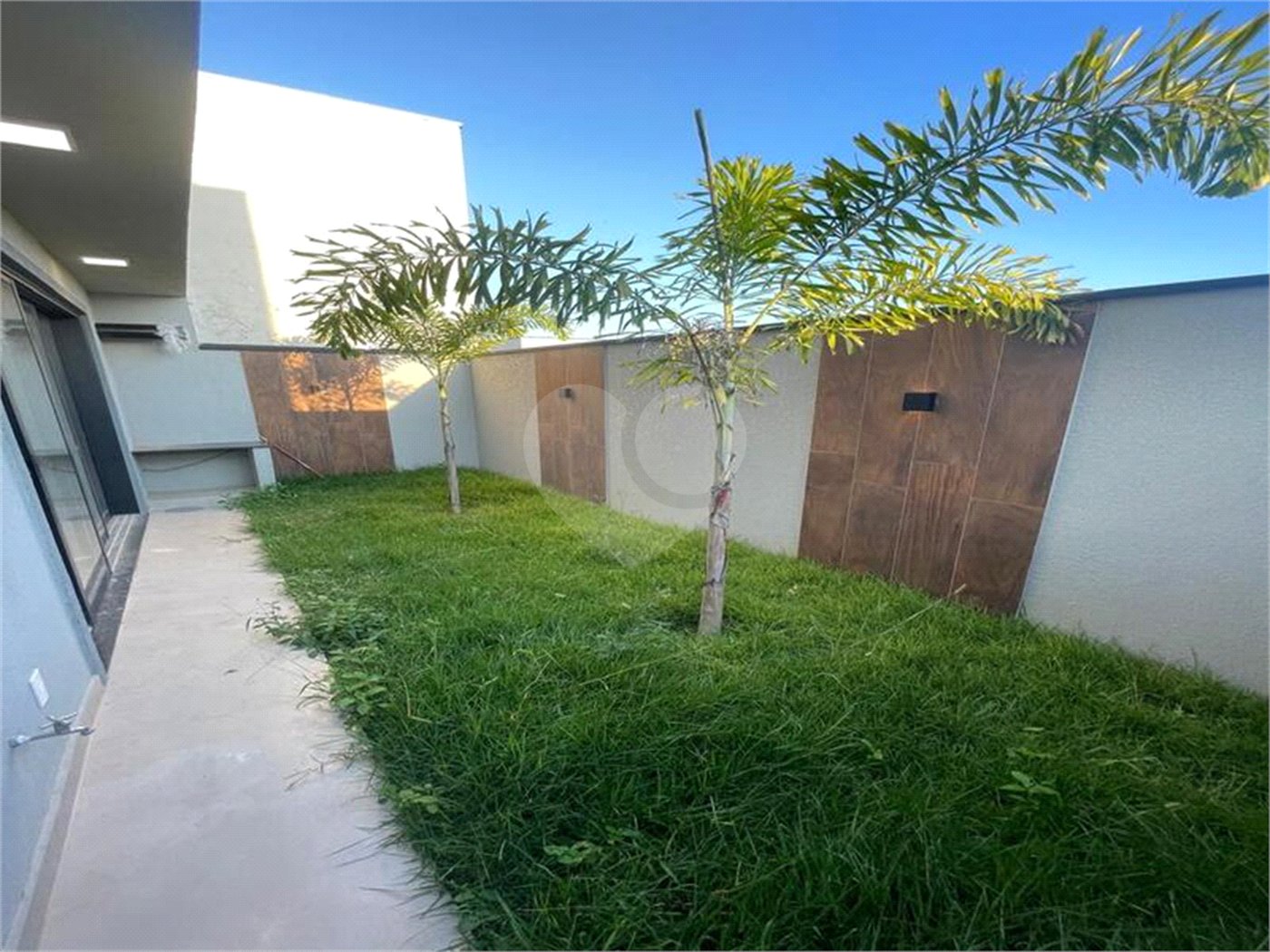 Casa à venda com 3 quartos, sendo 1 suíte, no condomínio Vila Paraty, Indaiatuba - SP