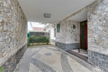 Casa Térrea à venda com 4 quartos, sendo 2 suítes, em Alto da Boa Vista, São Paulo, SP