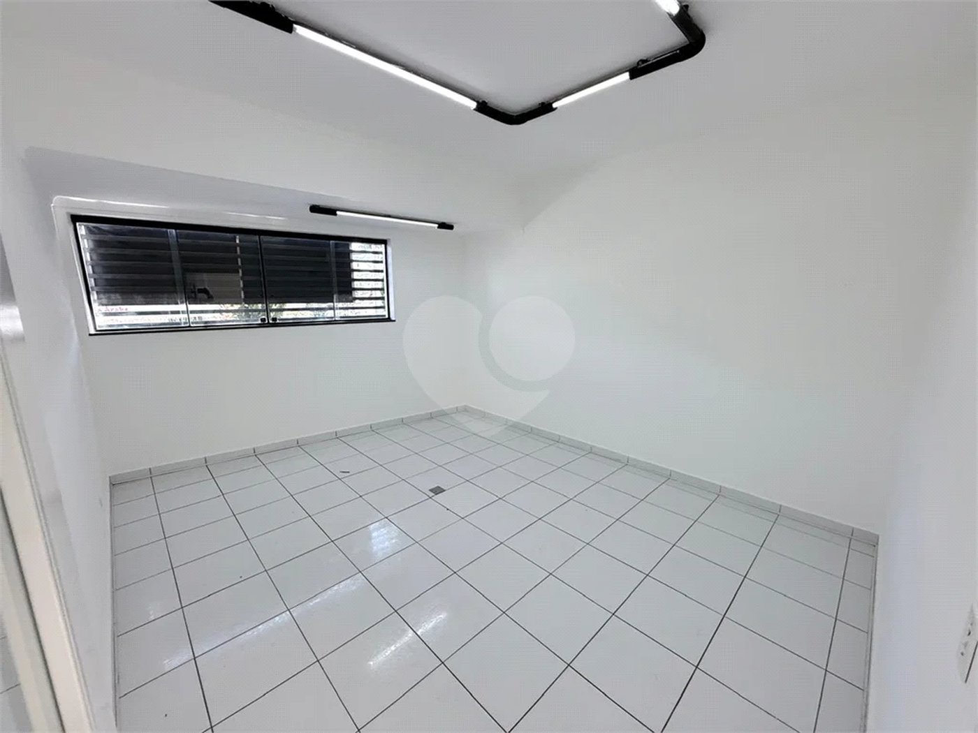 Prédio Comercial de Alto Padrão em Localização Nobre