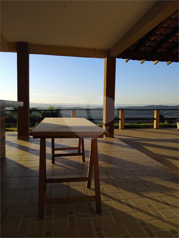 Chácara à venda com 3 quartos, sendo 1 suíte,  em Botujuru, Mogi das Cruzes, SP