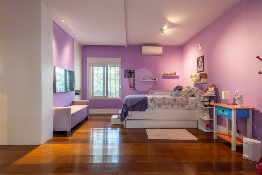 Casa à venda com 4 suítes em Jardim Guedala, São Paulo, SP