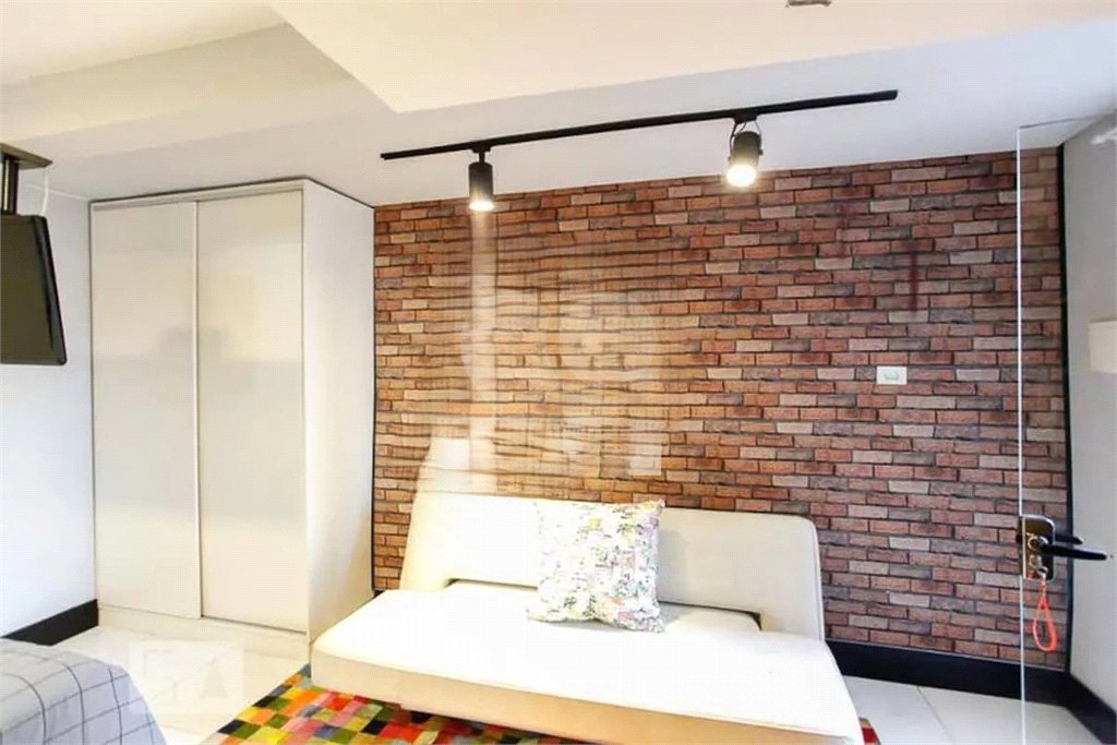 Casa à venda com 6 quartos, sendo 5 suítes,  em Vila do Encontro, São Paulo, SP