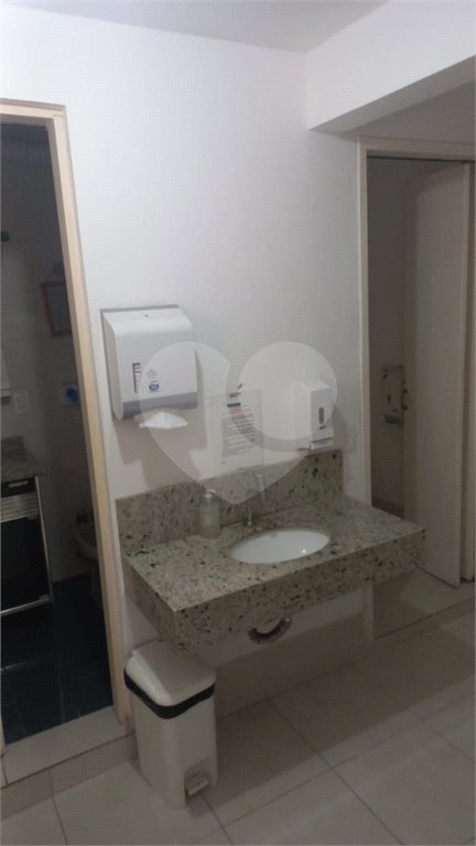 Salão Comercial à venda ou para alugar em Vila Vitória, Mogi das Cruzes, SP