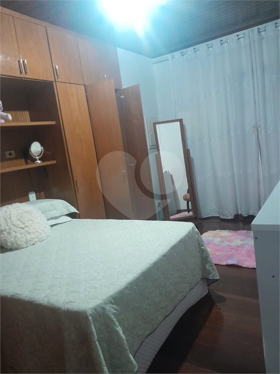 Sobrado à venda com 3 suítes em Itaim Paulista, São Paulo, SP