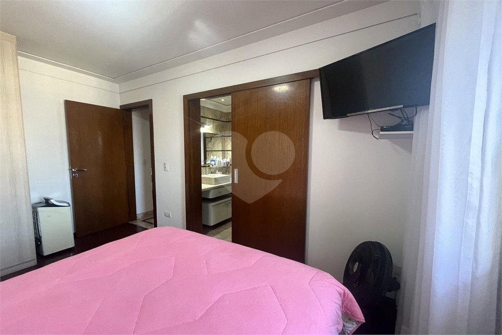 Casa à venda com 4 quartos, sendo 3 suítes, em Vila Guilherme, São Paulo, SP