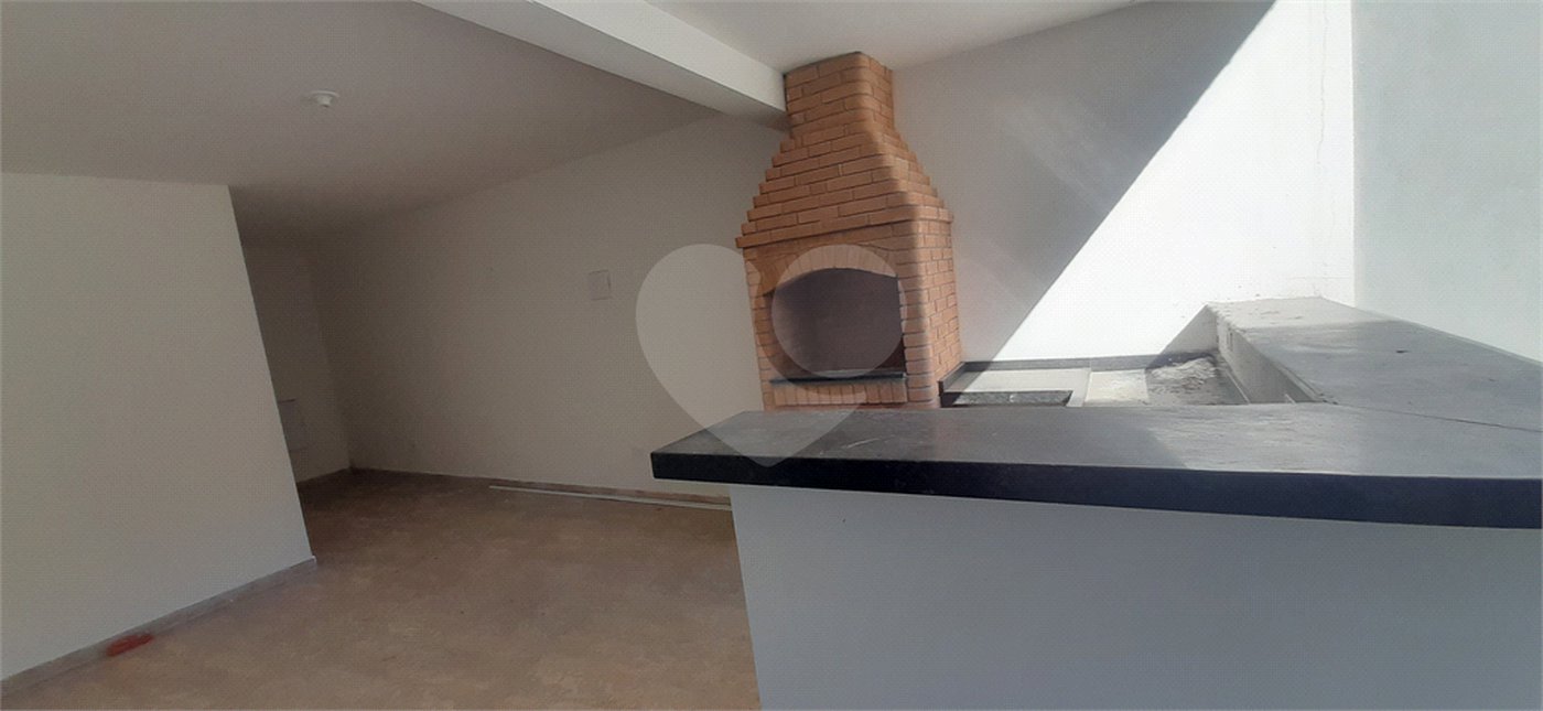 Sobrado à venda com 3 quartos, sendo 1 suíte, em Serra da Cantareira, Mairiporã, SP