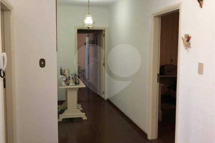 Sobrado à venda com 5 quartos, sendo 3 suítes, em Tremembé, São Paulo, SP