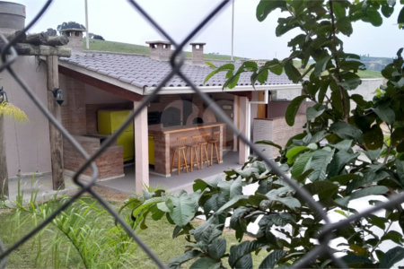 Chácara em Área Rural de Piracaia, com casa principal + 4 kitnets alugadas, excelente localização