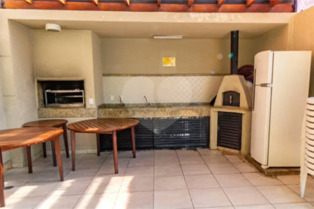 Apartamento à venda na Moóca, 68m², 2 dormitórios, 1 suíte, 1 vaga, ar condicionado, varanda, lazer completo