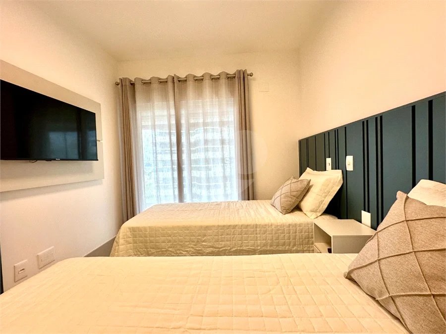 Apartamento à venda com 5 quartos, sendo 4 suítes,  em Riviera de São Lourenço, Bertioga, SP