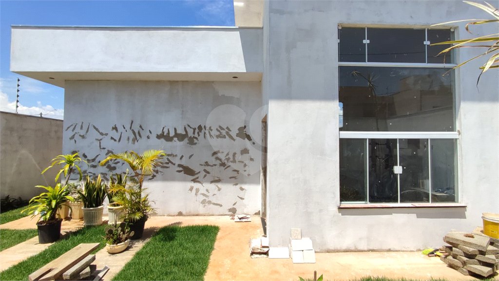 Casa à venda de 2 dormitórios em São Carlos, no bairro Arcoville.