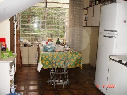 Sobrado à venda com 5 quartos, sendo 3 suítes,  em Vila Irmãos Arnoni, São Paulo, SP